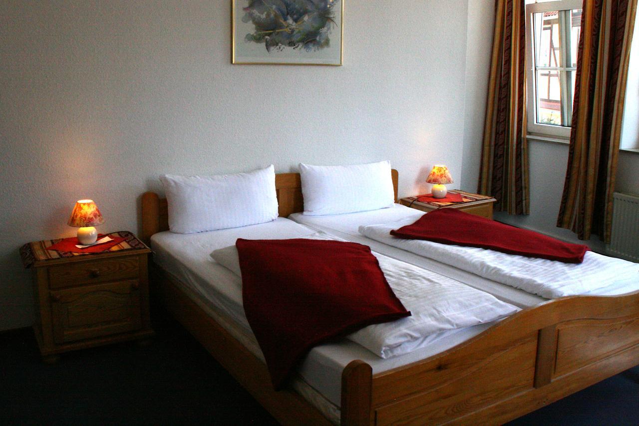 Hotel Village Celle Bagian luar foto