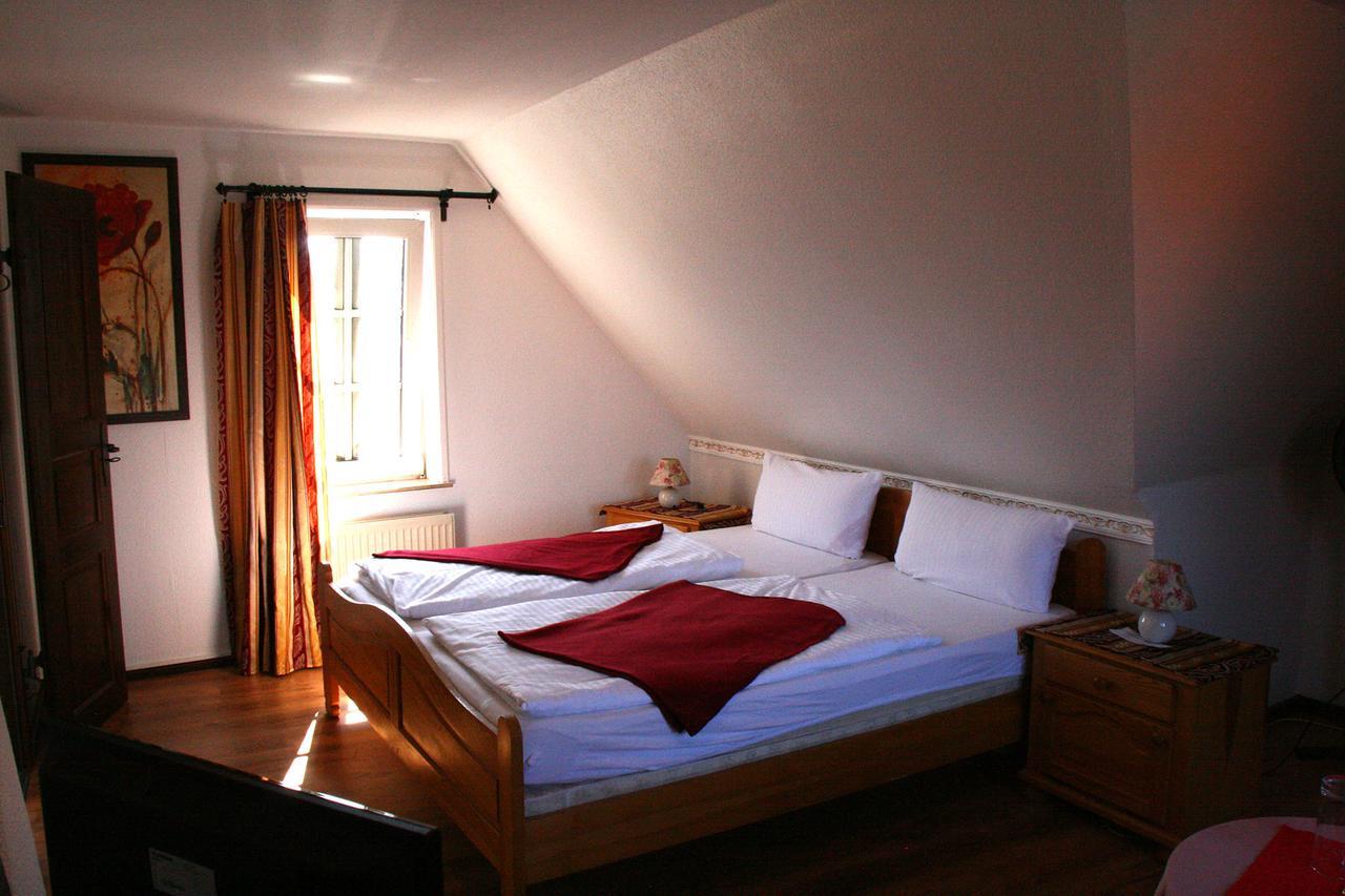 Hotel Village Celle Bagian luar foto